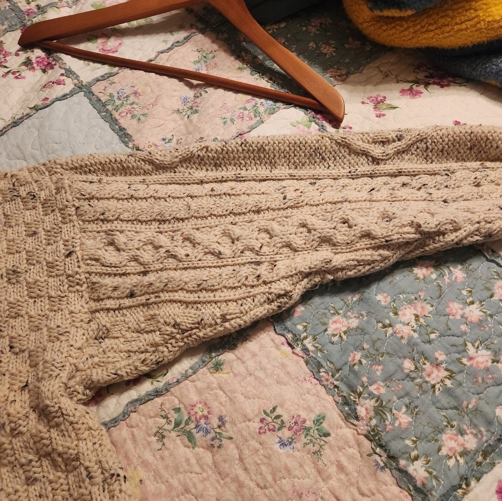 Callan Wool Sweater NWOT - Picture 9 of 16